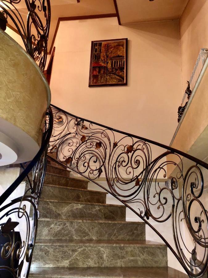 Luxury Tumanyan Apartment Yerevan Exterior photo